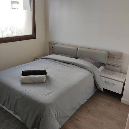 אובון Charmant Appartement Proche Paris מראה חיצוני תמונה
